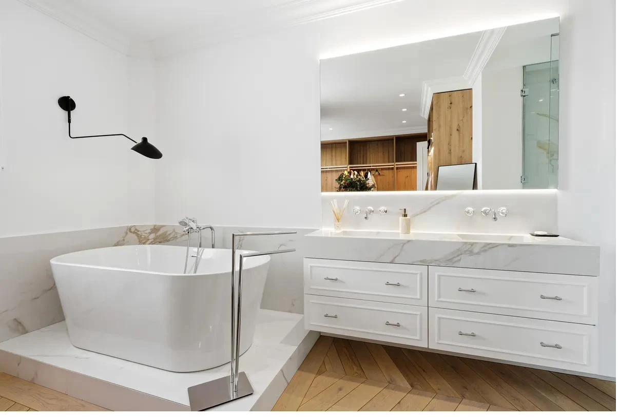 Ba&ntilde;o principal